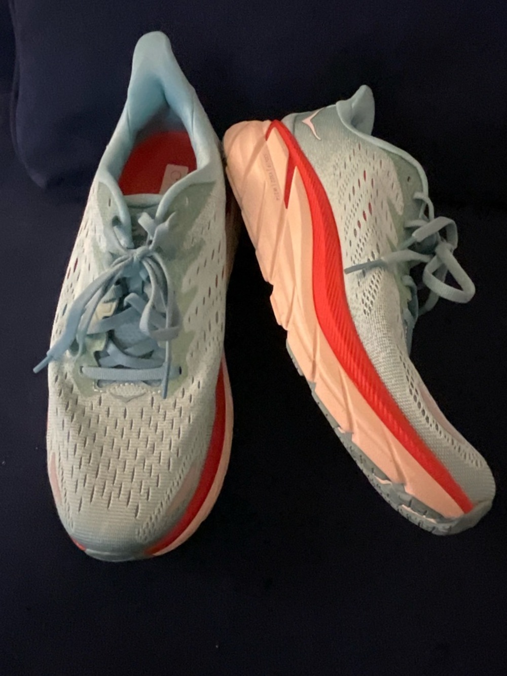 Hoka One One Clifton 8 shoe